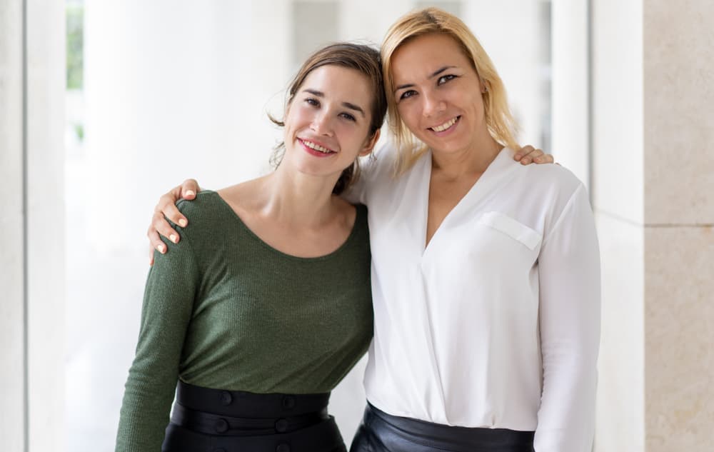 Podrás disfrutar nuevamente de una temporada feliz con tu pareja. Un malentendido deja de serlo y el proceso de reconciliación con tus compañeros de trabajo será mucho más rápido y efectivo de lo que podrías pensar. Es muy importante ceder muchas veces, con tal de crear un clima laboral saludable.