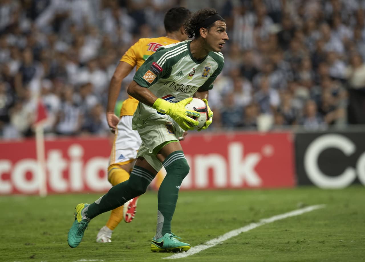 Nahuel regresa a entrenar aunque de nuevo dio positivo por COVID-19