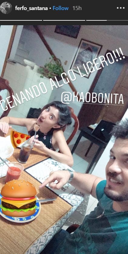 Incluso, publicaron los platillos que habían degustado por la noche: "Cenando algo ligero", se lee en la imagen.