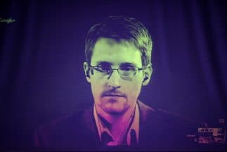 Edward Snowden reveló documentos altamente clasificados de la NSA, incluyendo los programas de vigilancia masiva PRISM y XKeyscore.