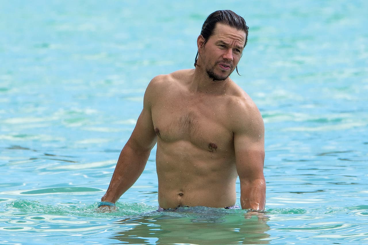 Luce espectacular sin camisa.