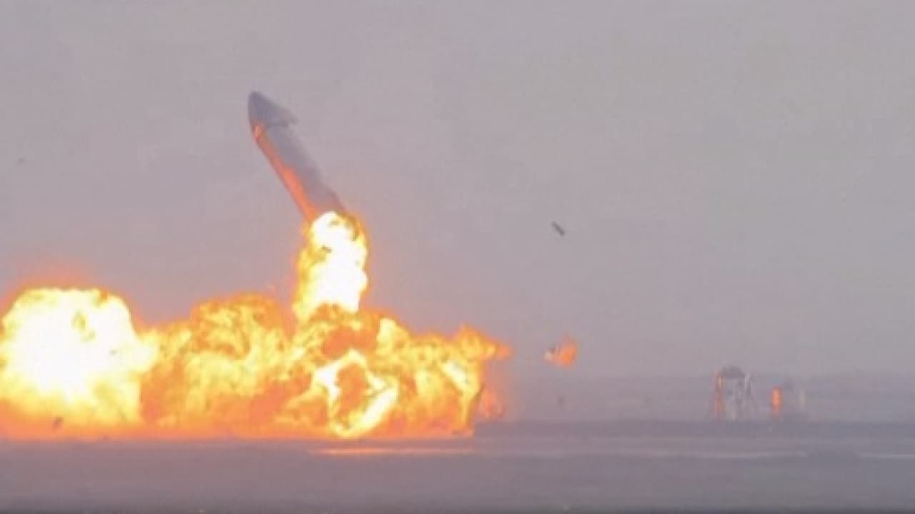 Tercer intento fallido: explota un prototipo de cohete de SpaceX minutos después de lograr el aterrizaje