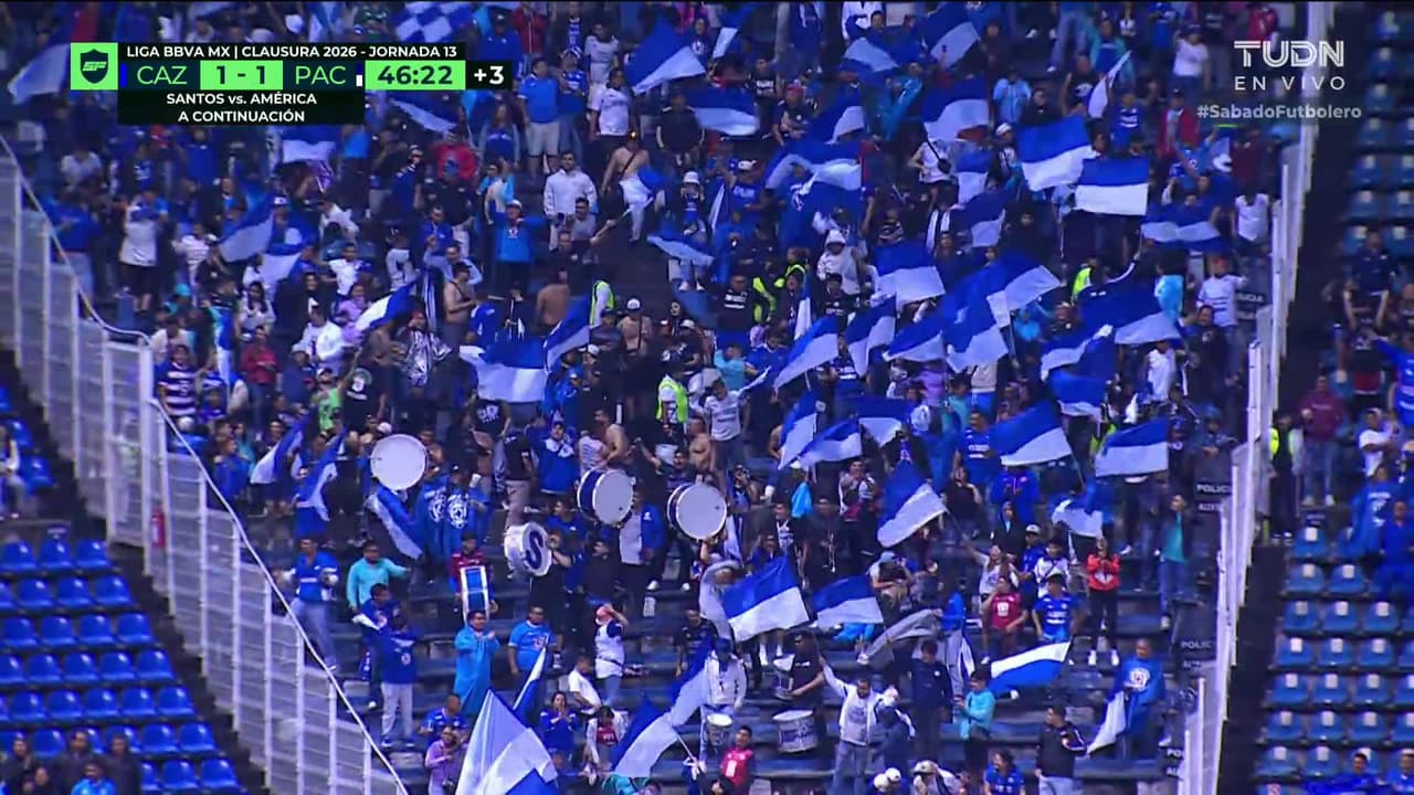 ¡GOL!  anota para Cruz Azul. Christian Ebere