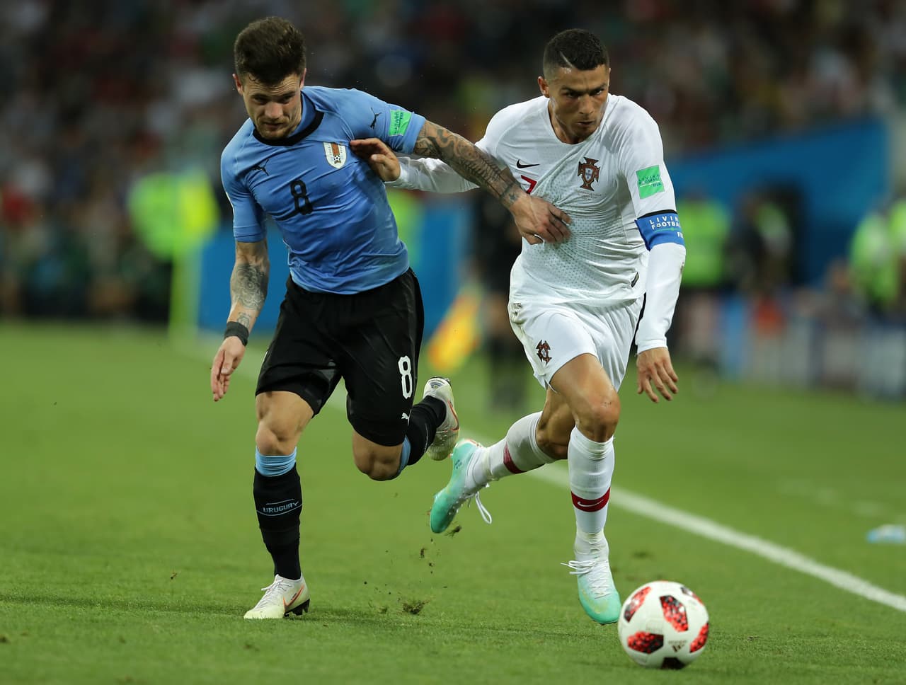 Nández se ganó un puesto titular con Uruguay en el mundial de Rusia 2018, donde neutralizó a un crack como CR7.