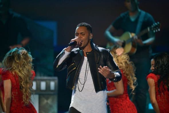 Uno de los nuevos talentos que debutó en Premios Juventud fue Yunel Cruz.