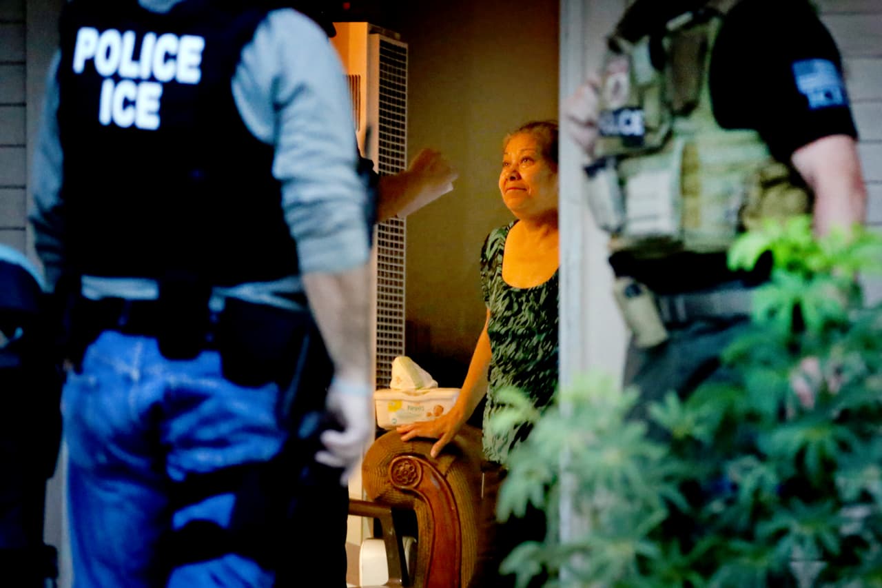 Indocumentados casados con estadounidenses están dentro del millón de casos con prioridad de deportación