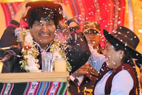 El presidente Evo Morales entregó fondos para impulsar varios proyectos de desarrollo en la región potosina de Uyuni, declarada "Hija predilecta de Bolivia" por su contribución en la Guerra del Chaco (1932-1935).