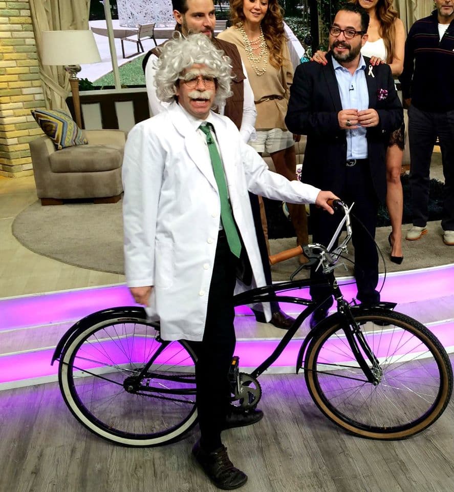 El Dr. Chaflán recuerda la peli "Volver al Futuro".