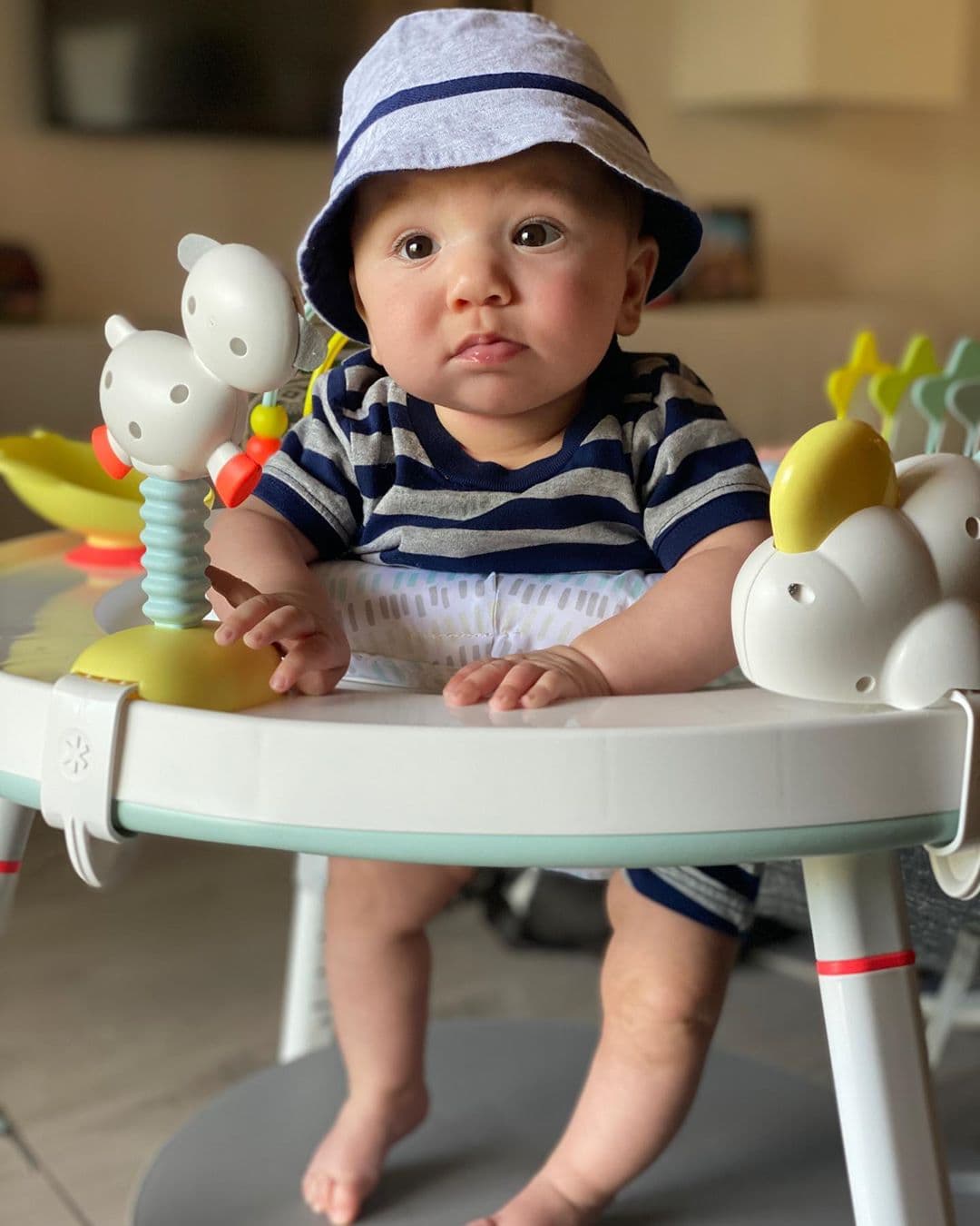 "La mejor parte de estos tiempos de cuarentena es verlo crecer todos los días", confiesa Andrea Chediak sobre su príncipe 'baby Diego', y no nos queda duda que se trata de una bendición.