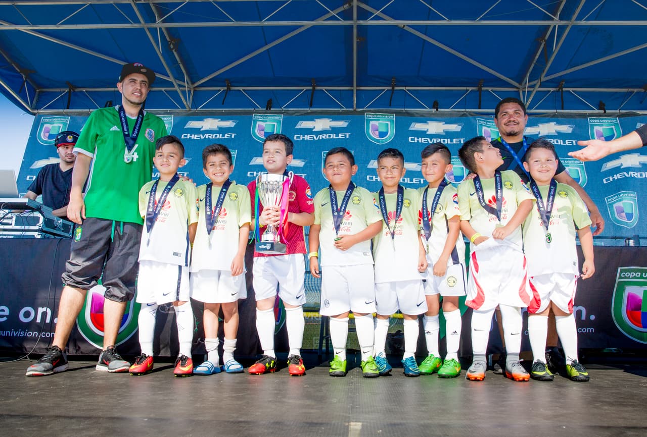 Así se vivió el segundo y último día del torneo organizado por Univision 23 en el área de Dallas-Fort Worth. Para ver a los que se impusieron en el primer día, visita esta 
<a href="http://www.univision.com/dallas/kuvn/local/copa-univision/copa-univision-2017-los-mejores-equipos-del-primer-dia-del-torneo-fotos">galería</a>.