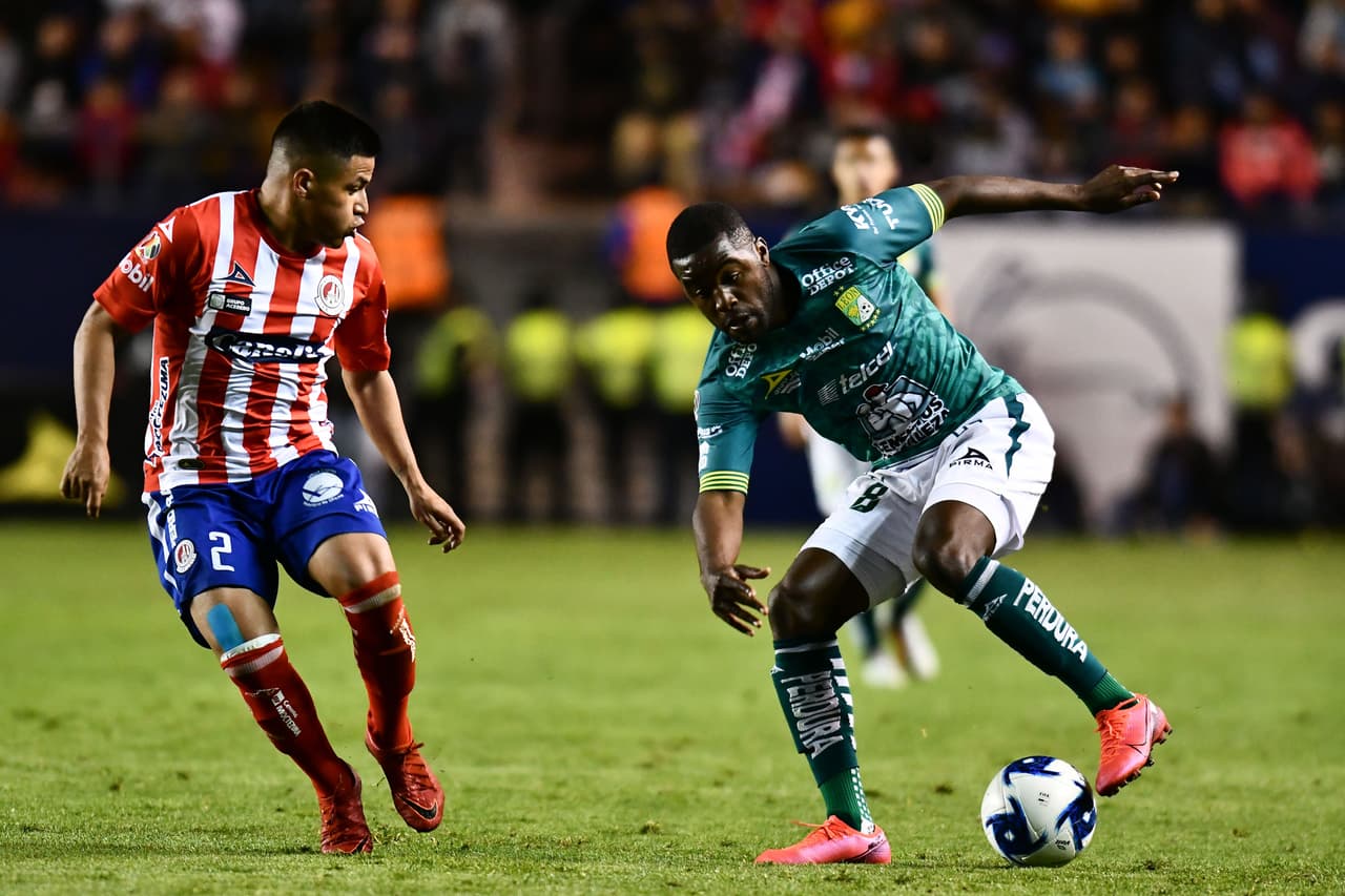 Mientras los esmeraldas no conocen la derrota desde la jornada 3, los de Memo Vázquez sólo han ganado dos compromisos en la presente campaña.