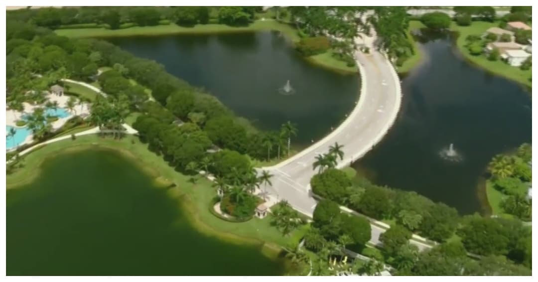 Niña de 2 años fue hallada muerta en lago de una zona residencial de Miramar

