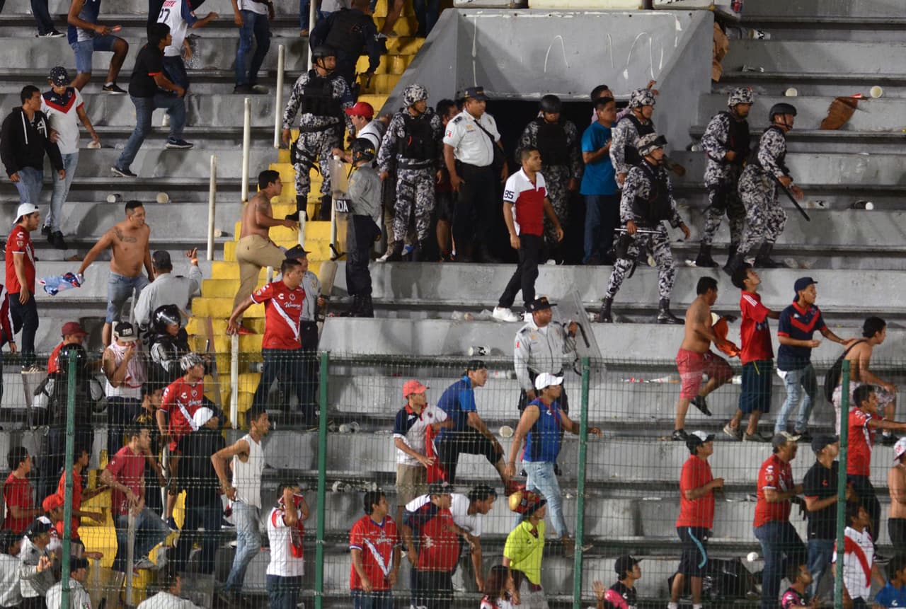 La violencia se desató en la tribuna tras el Veracruz vs. Tigres