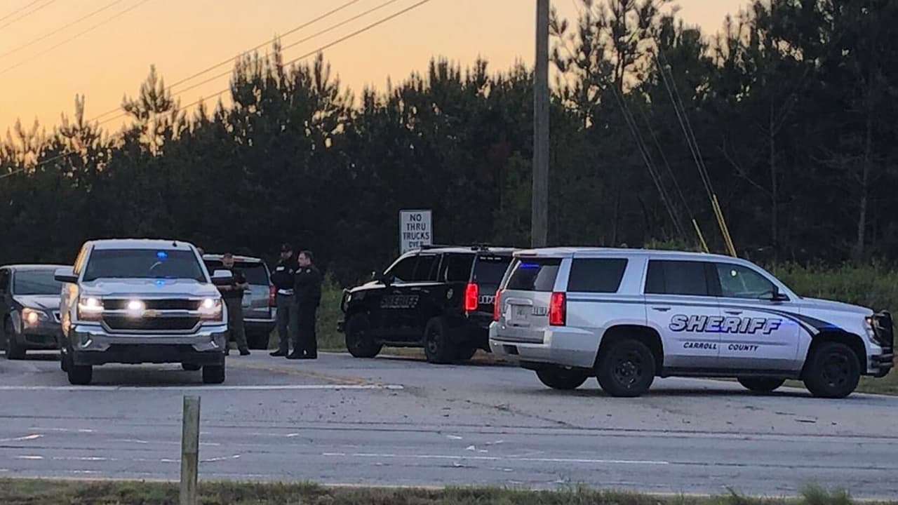 Persecución deja a tres policías heridos, a uno de los sospechoso muerto y otro arrestado en el condado de Carroll