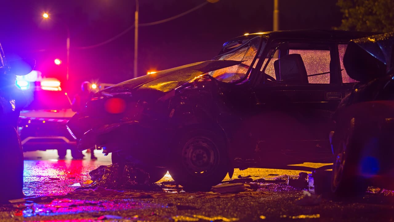 Fuerte choque automovilístico en el condado de Manatee deja 2 muertos y 5 heridos; 3 son niños
