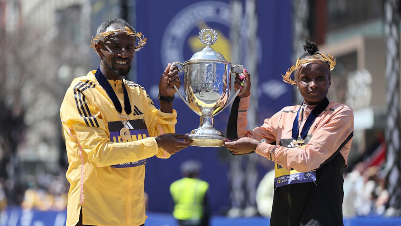 Sisay Lemma y Hellen Obiri se imponen en el maratón de Boston