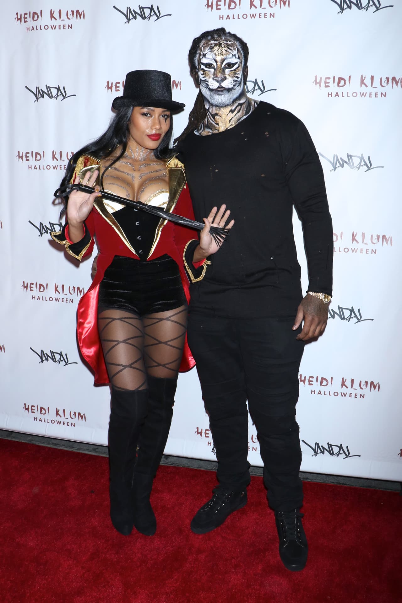 Kelvin Sheppard y su pareja