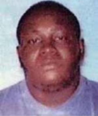 <h3 class="cms-H3-H3">Kevin Lamont Carter</h3>
<br>
<br>Este hombre de 50 años es un delincuente convicto, el cual es buscado por su presunta participación en el asesinato a tiros de su novia, Angela Marshall, en Selma, Alabama, el 25 de marzo de 1995; tan solo un día después de haber salido de prisió al cumplir una condena de 18 meses por violación.
<br>
<br>El FBI ofrece una recompensa de hasta 50,000 dólares por información que permita localizar y detener a Carter.
<br>
<br>
<br>