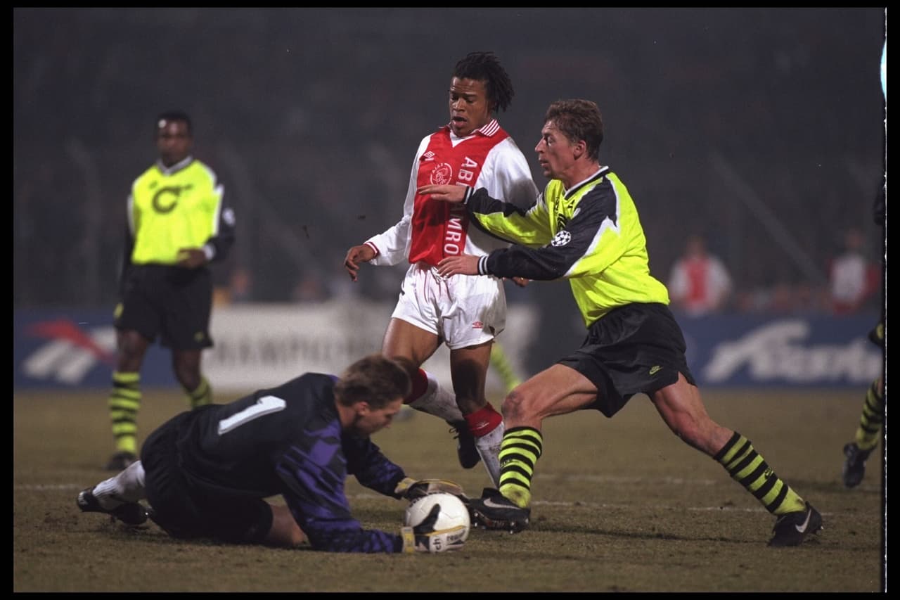 Edgar Davids fue un volante que hizo parte del último Ajax campeón en Champions League, clave por su capacidad defensiva y ofensiva.