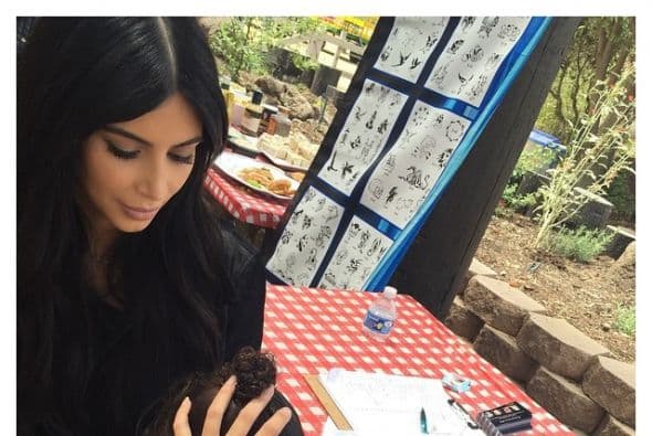 Kim Kardashian consitió a Nori y dejó que se convirtiera en una adorable Minnie con un poquito de pintura.
