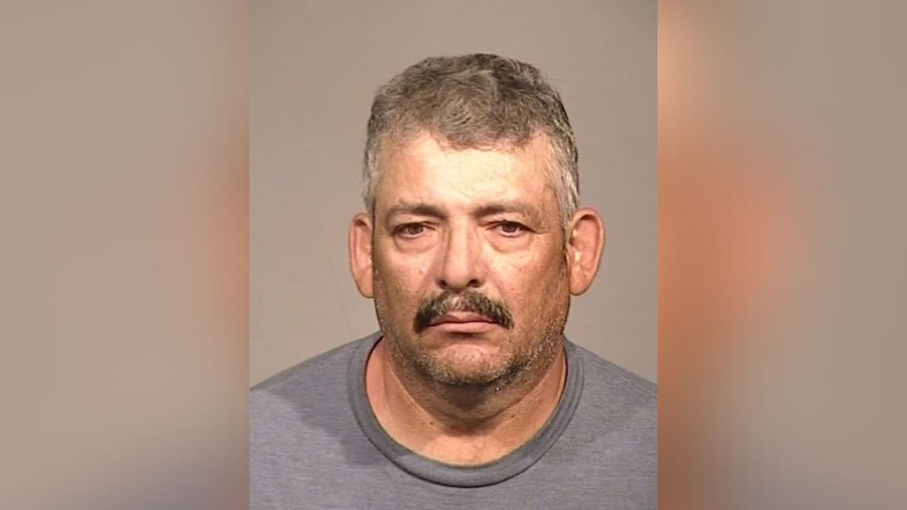 Cecilio Castañeda, un hombre de Santa Rosa, recibió una condena de 125 años a cadena perpetua por abusar sexualmente de dos niños.
<br>