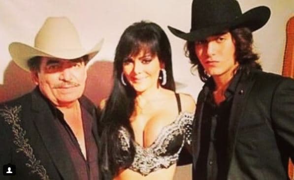 "[...] A Joan (Sebastian) lo voy a querer toda la vida como el gran amigo que fue al final, un gran amor en su momento, el padre de mi hijo. Pero no me gusta como ir... Parece que voy ahí como a llamar la atención, no me gusta eso [...]", admitió la cantante.