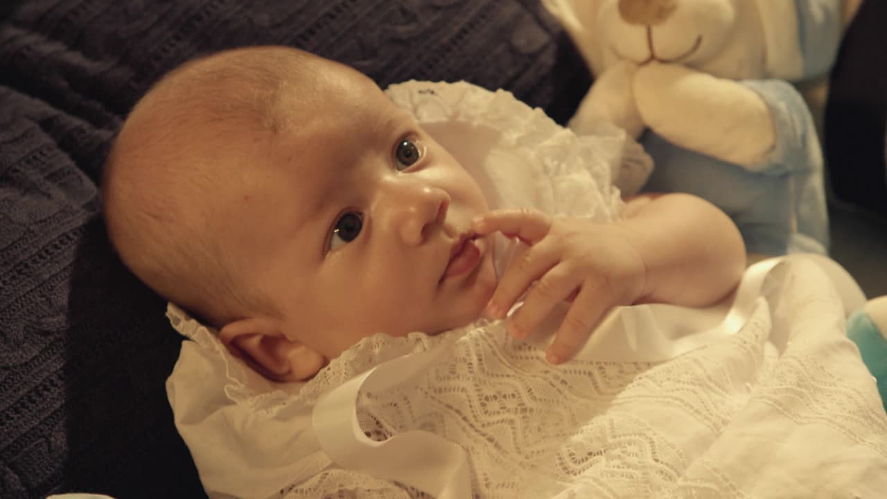 El padre Stefano no sospecha que Ricardo se convertirá en el Anticristo, en contraste cree que le traerá riqueza a su iglesia y paz a la humanidad.