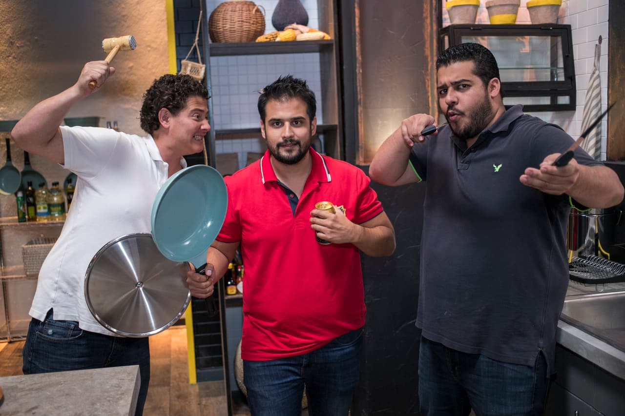 La única familia integrada solo por hombres es proveniente de la Ciudad de México y presume de tener un gran sazón.