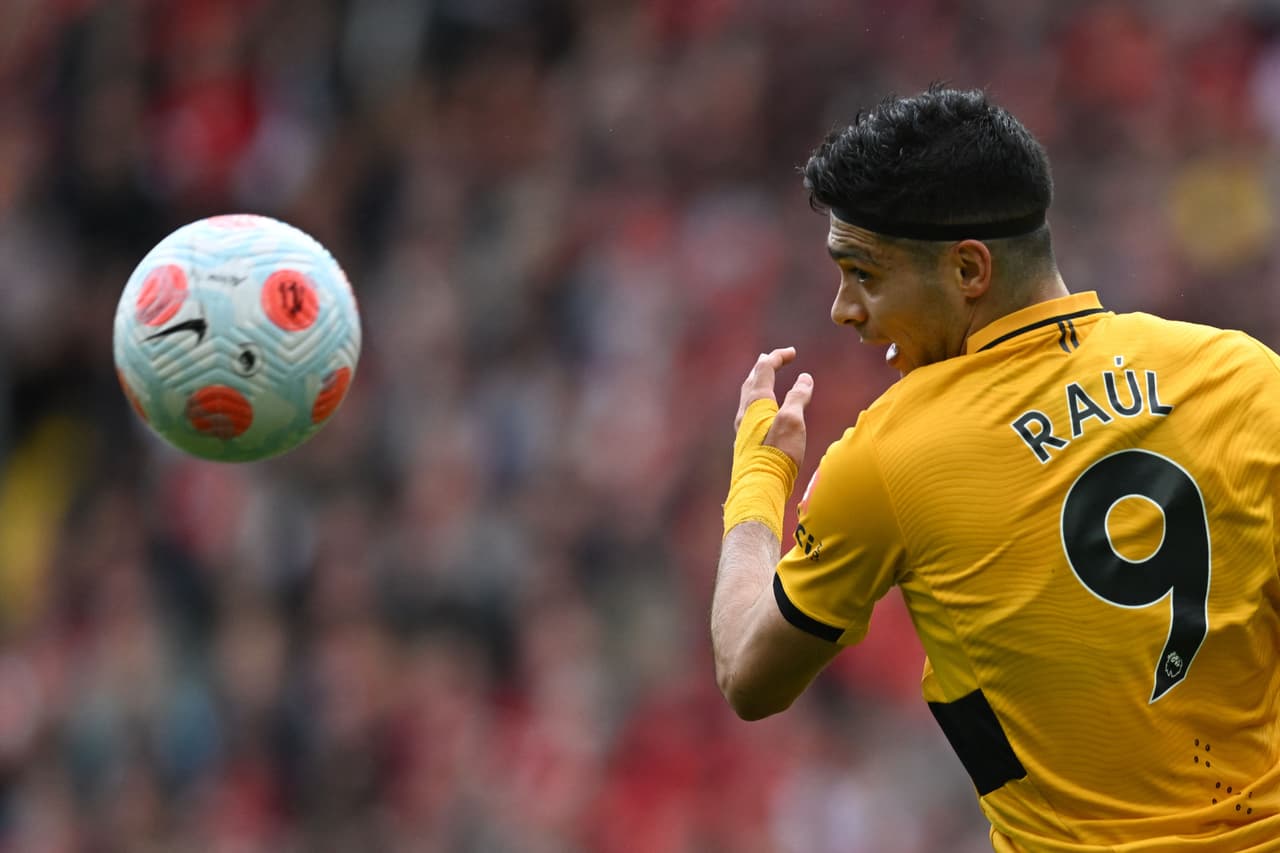 Raúl Jiménez anotó los Wolves en la Carabao Cup.