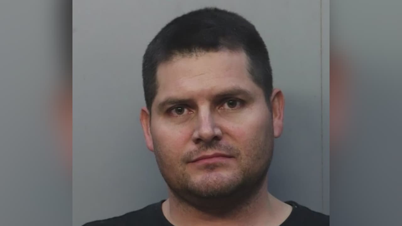 Conductor de “Uber Teen” es arrestado acusado de acosar a una adolescente de 15 años