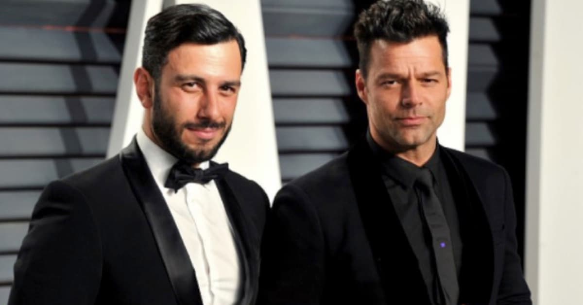 El prometido de Ricky Martin publica fotos del cantante muy relajado y en traje de baño