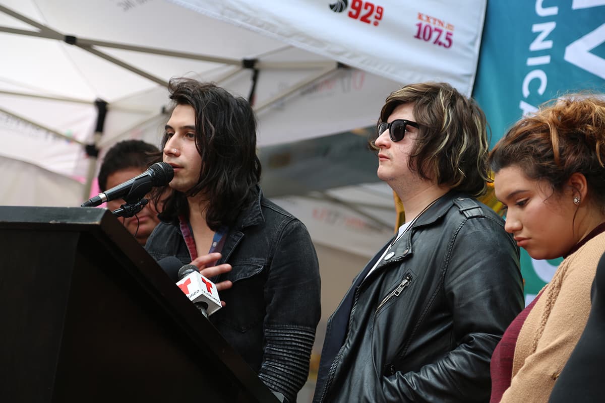 Hermano de Emilio Navaira: "Cuando murió él, murió un poquito de mí"