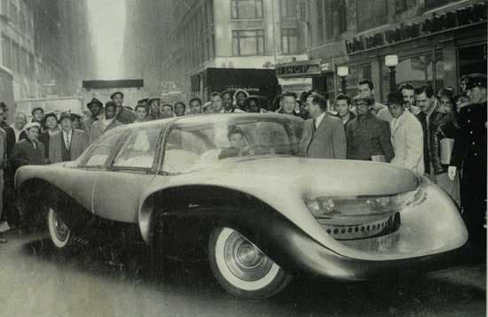 La presentación del Aurora en la ciudad de Nueva York en 1957 fue un desastre. Camino al evento el Aurora se averió 15 veces.