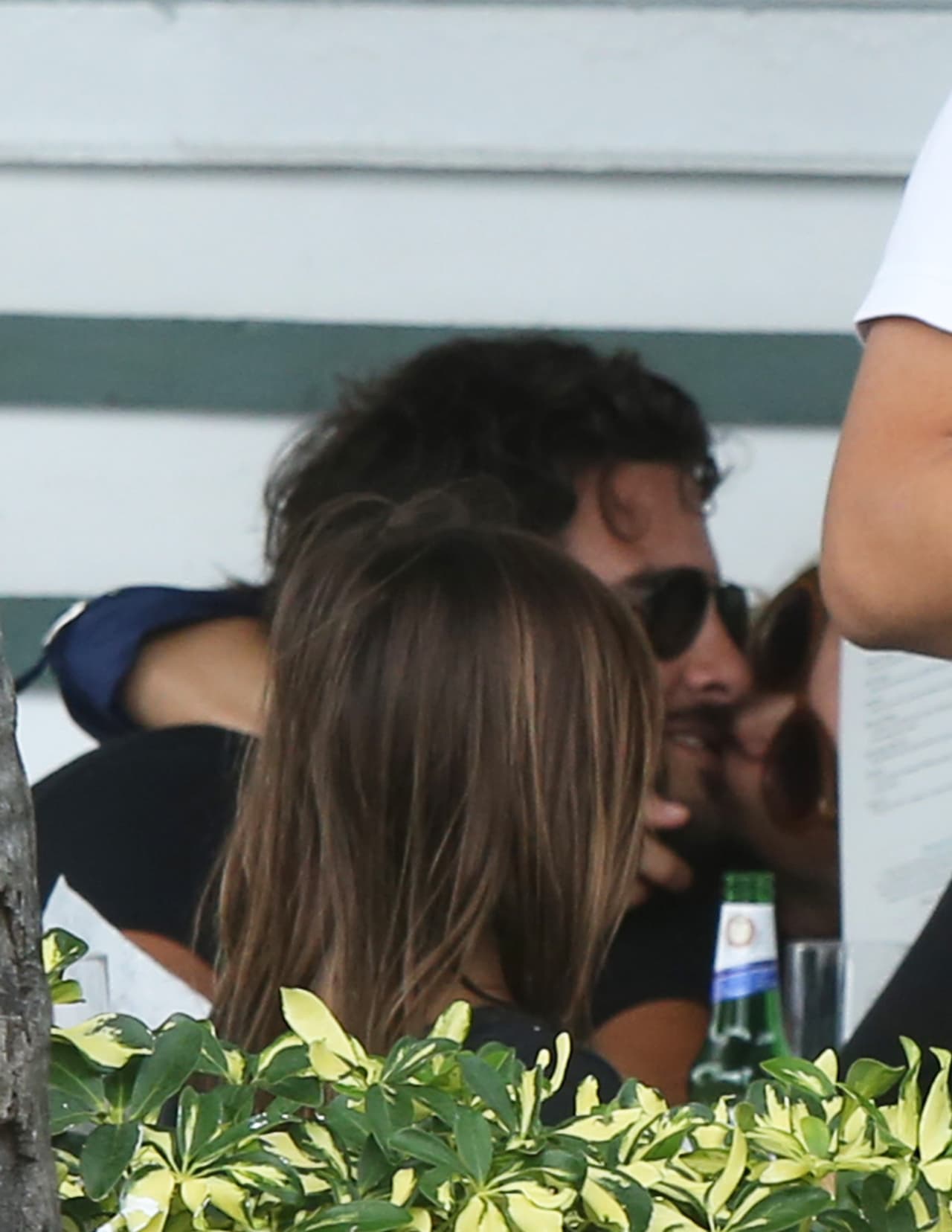 Pau en más de una ocasión llenó de besos a su galán.