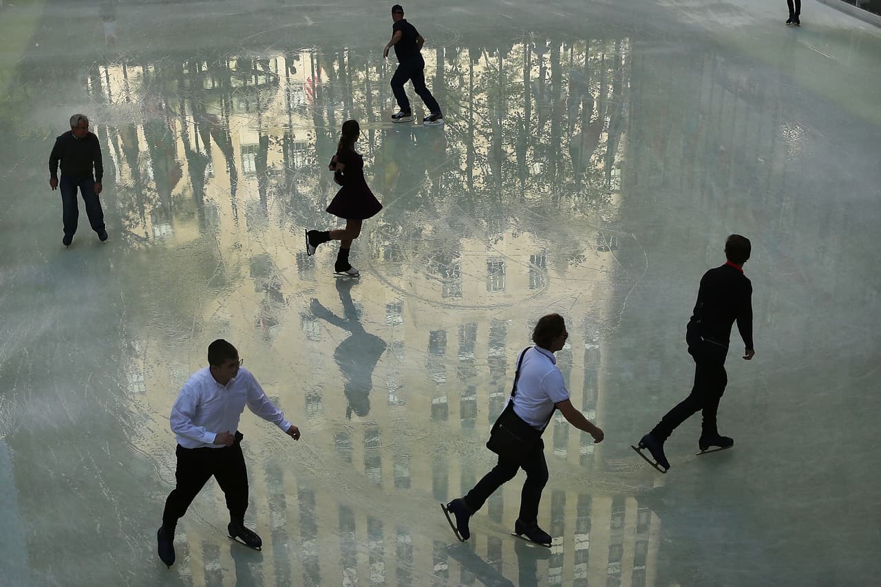 A continuación una lista de pistas de patinaje sobre hielo en Nueva York.