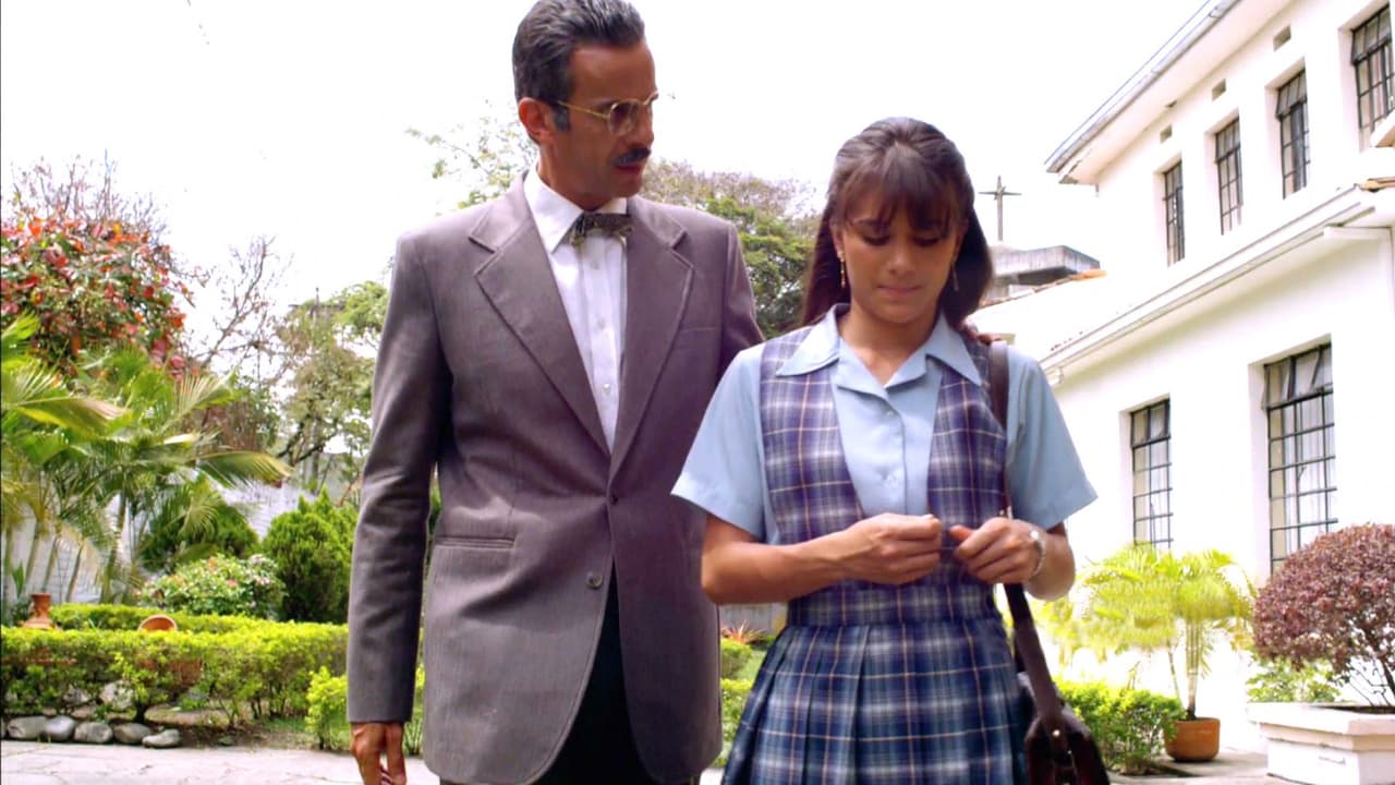 Él intentó comprar el cariño de Pilar con dinero y costosos obsequios.