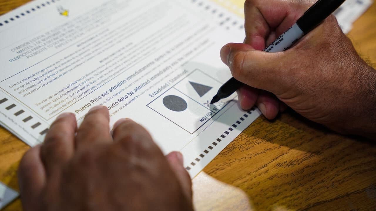 Encuentran papeletas en la Junta de Inscripción Permanente de Humacao