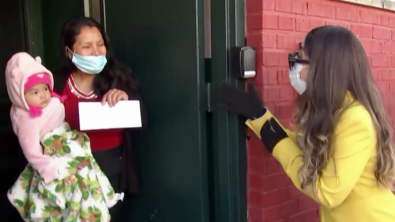 Gelena Solano sorprendió a una mamá soltera sin trabajo para apoyarla con la renta y despensa para sus 7 hijos