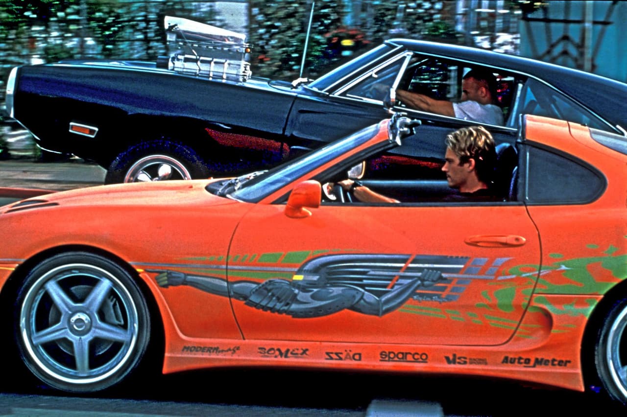 <b>La franquicia de Fast and Furious (2001 – actualidad):</b> Lo importante de esta serie de filmes (siete estrenadas hasta el momento, con la octava en proceso de postproducción y con la novena y la décima ya anunciadas) no es la historia, que es totalmente secundaria a las escenas de acción. Lo importante son los autos, sus persecuciones y la velocidad. Las películas Fast and Furious son un festival para los sentidos y como fanático confeso del automóvil no tengo nada que objetar.