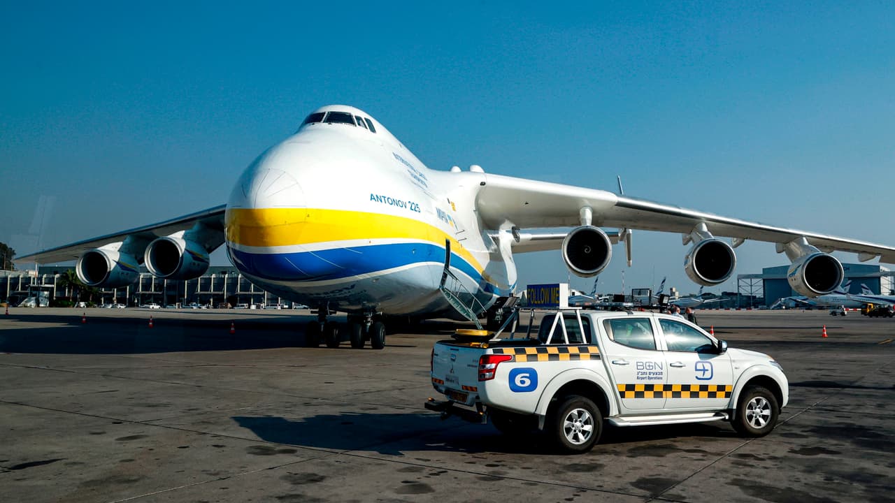 El avión, operado por Antonov Airlines, era usado para vuelos chárter de carga internacionales.