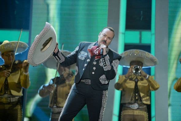 ¡Qué noche tan grandiosa nos regaló el intérprete!