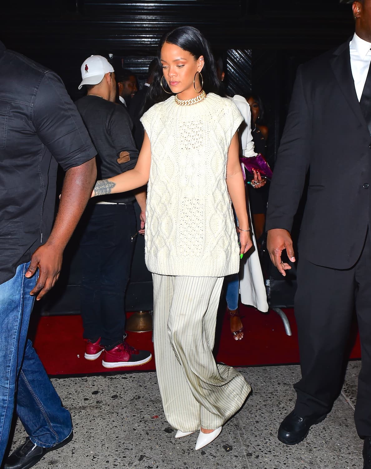 Se trataba de un amigo mutuo de Leo y Rihanna, quienes en el pasado han soltado rumores de que han tenido un amorío.