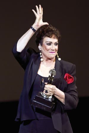 Julissa ha obtenido numerosos reconocimientos a su importante trayectoria, dejando una huella profunda e indeleble en todos los medios como una de las grandes figuras de su tiempo.