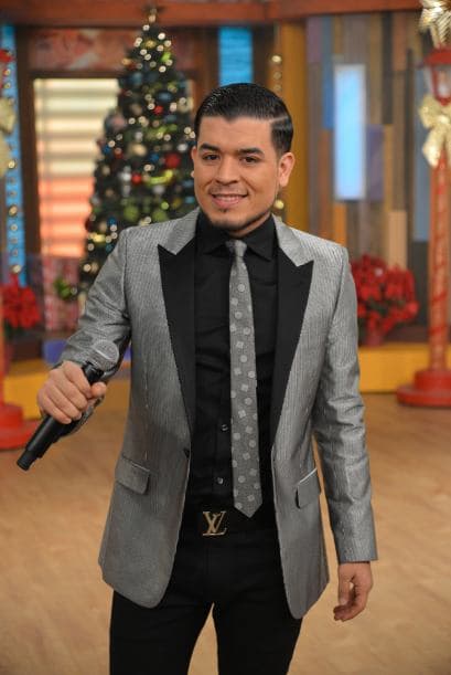 Noel Torres llegó al programa para contagiar a todos con su estilo único y demostrar por qué es uno de los nominados en Premios Lo Nuestro.