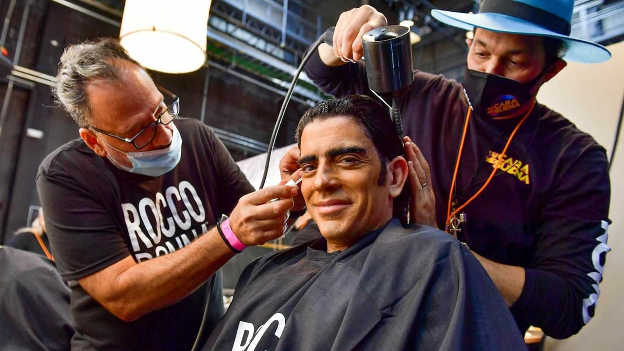 Yahir hizo su debut como Alejandro Fernández, para esto tuvo que cambiar su look por completo y usar su cabellera más larga.