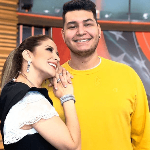La presentadora venezolana es una madre orgullosa de sus hijos, en especial de su primogénito José, quien recientemente se graduó de 'high school'.