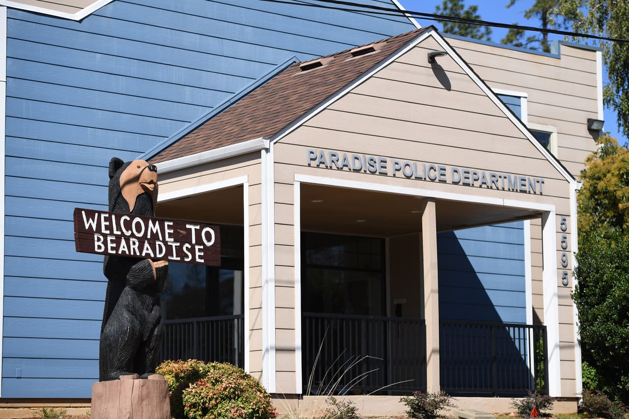 <a href="https://www.usatoday.com/story/news/nation/2021/09/08/what-least-expensive-zip-codes-america-real-estate-covid/5769847001/" target="_blank">24/7 Wall St. revisó los datos proporcionados por ATTOM Data Solutions</a>, un proveedor de datos de bienes raíces y propiedades y determinó:
<br>
<br>
<b>Puesto número 2.</b>
<br>
<br>1. Código Postal: 95969
<br>2. Ubicación: Paradise, California.
<br>3. Precio medio de venta de la vivienda: 30.000 dólares.
<br>4. Ingreso medio por hogar: $51,625
<br>
<br>El código postal 95969 de California, situado justo al este de Chico y que abarca la ciudad de Paradise, tiene algunas de las casas menos caras de Estados Unidos. La vivienda típica de la zona se vendió por solo 30.000 dólares en 2020, muy por debajo de la renta media de los hogares locales, que es de 51.625 dólares.