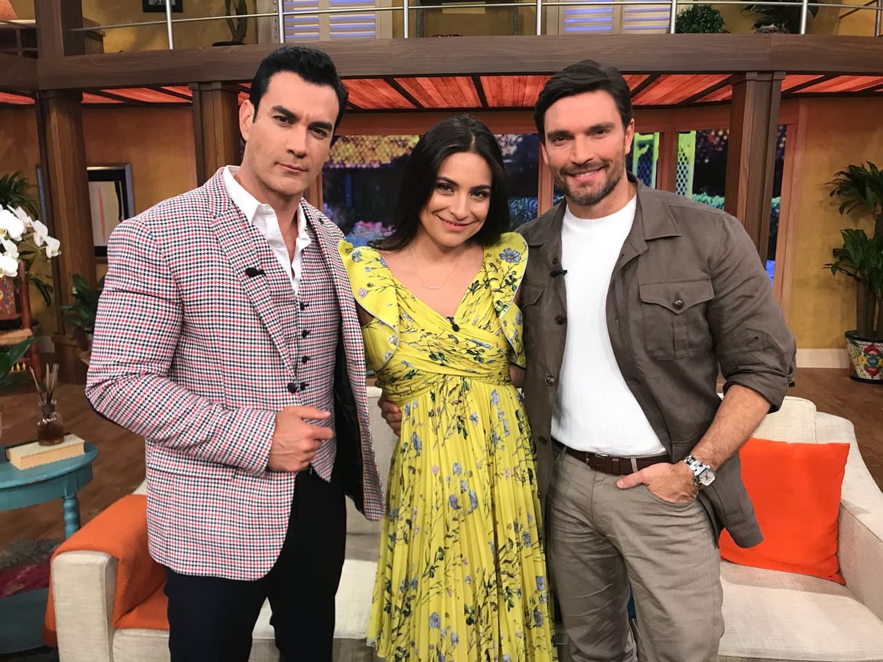 Este lunes 5 de marzo a las 10pm/9C por Univision no te puedes perder el estreno de 'Por amar sin ley'.