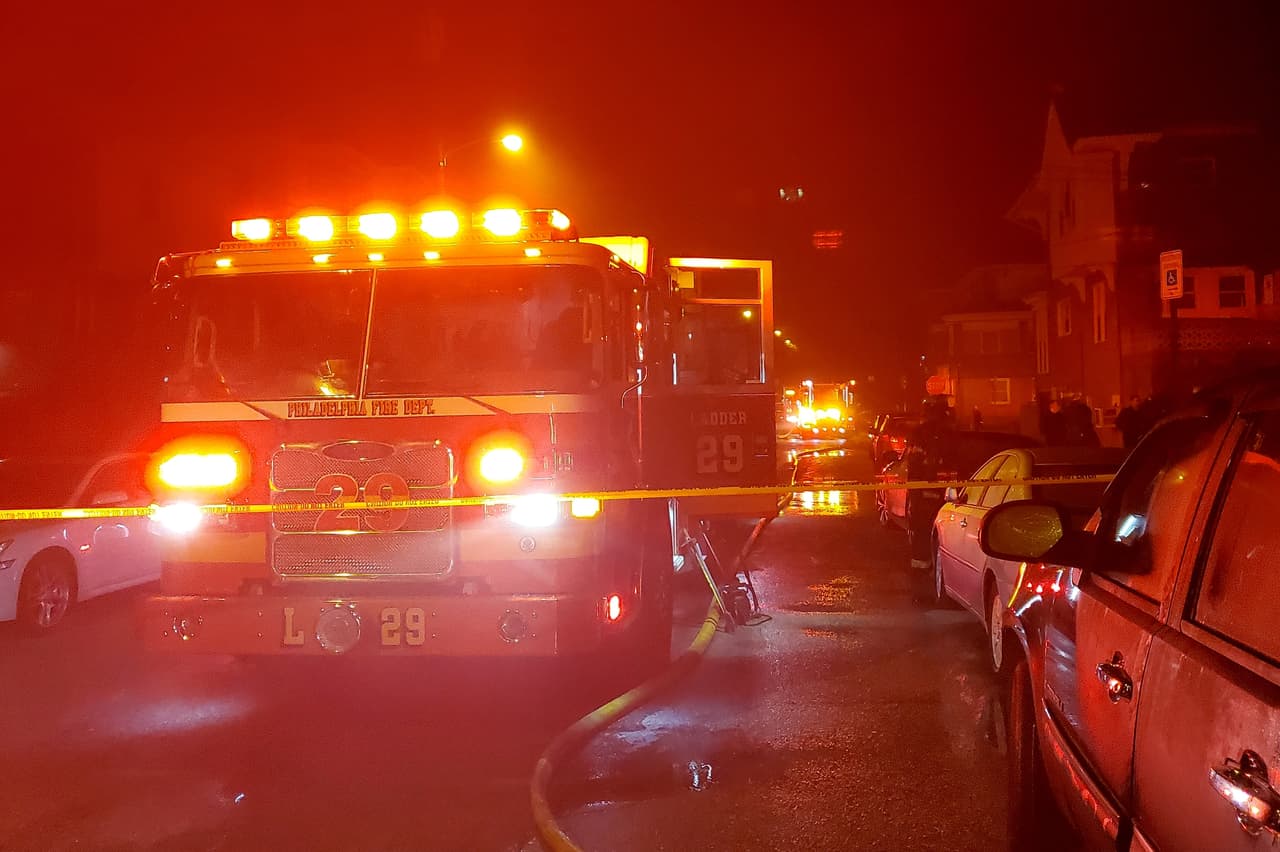 Incendio en casa de Filadelfia deja dos muertos y una persona herida