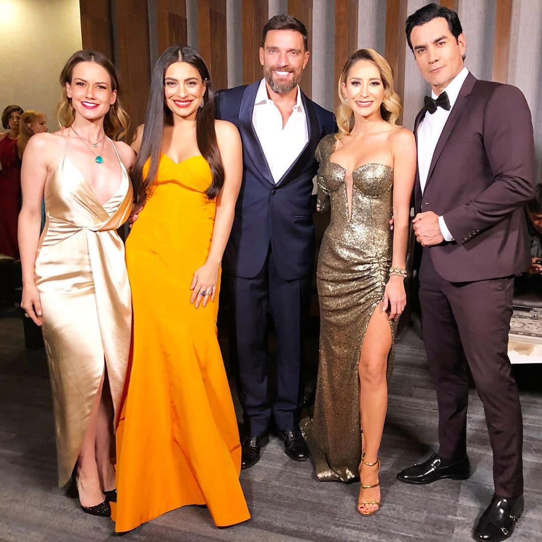 Al concluir las grabaciones, protagonizó 
<b>Por Amar Sin Ley<i>,</i></b> donde compartía créditos con Ana Brenda Contreras y 
<b><a href="https://www.univision.com/temas/julian-gil">Julián Gil</a></b>.